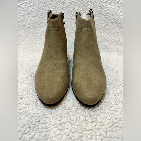 Old Navy Shoes - Old Navy Olive Faux-Suede Ankle Boots